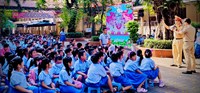 Công an Quận 3 tăng cường tuyên truyền kiến thức pháp luật về an toàn giao thông