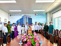 Phường Võ Thị Sáu thăm và chúc mừng các cơ sở y tế nhân Ngày Thầy thuốc Việt Nam