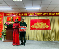 Kỷ niệm 134 năm Ngày sinh Chủ tịch Hồ Chí Minh và trao huy hiệu Đảng