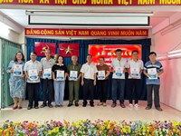 LỄ RA MẮT MÔ HÌNH “TỔ CÔNG NGHỆ SỐ CỘNG ĐỒNG” Ở KHU PHỐ VÀ TẬP HUẤN CHO THÀNH VIÊN TỔ CÔNG NGHỆ SỐ