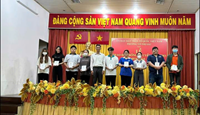 PHƯỜNG VÕ THỊ SÁU TRAO HỌC BỔNG NGUYỄN HỮU THỌ NĂM HỌC 2024-2025