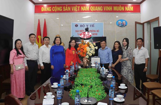 Chúc mừng kỷ niệm 70 năm Ngày Thầy thuốc Việt Nam