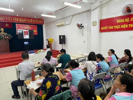 Phường 11 Hội nghị tổ chức lấy ý kiến Nhân dân đối với dự thảo sửa đổi, bổ sung Hiến pháp năm 2013 qua ứng dụng VneID