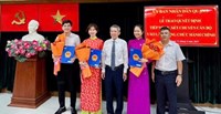 Ủy ban nhân dân Quận 3 trao Quyết định tiếp nhận, xét chuyển vào công chức hành chính khi thực hiện sắp xếp đơn vị hành chính, xây dựng mô hình chính quyền 2 cấp